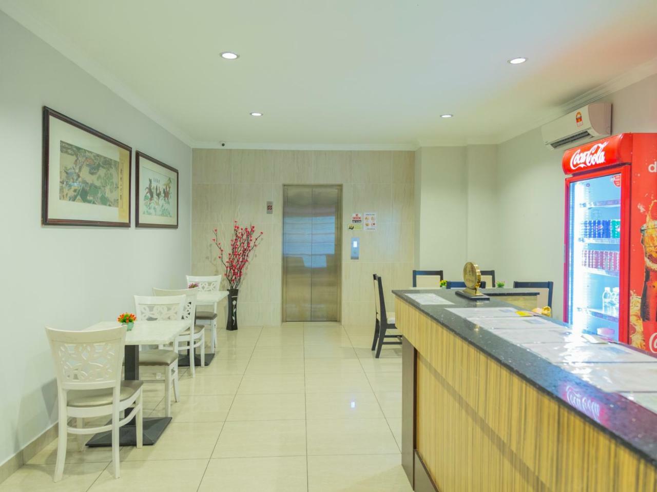 Summer Hotel Kota Kinabalu Exterior photo